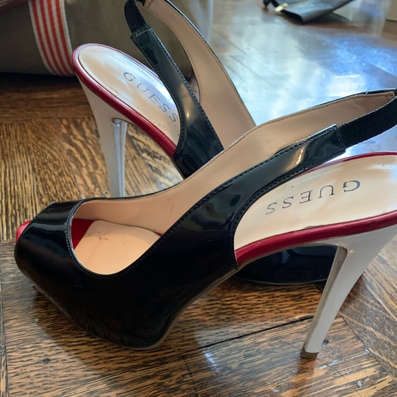 Guess Sling Back Patent Leather shoes - Picture 3 of 3